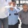 Otomobilin aküsünden şırıngayla çekip eşine nakletmek istedi