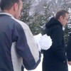 Ölen bebeğini kucağında taşıyıp toprağa verdi