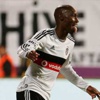 Atiba Hutchinson, Beşiktaş'ta kaldı