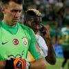 Muslera taraftardan özür diledi Muslera taraftardan özür diledi