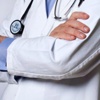 Mersin'de bir doktor darbedildi