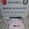 ‘Kalpazan Baronu’ ve çetesi yakalandı ‘Kalpazan Baronu’ ve çetesi yakalandı