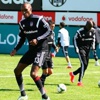 Atiba Hutchinson bavullarını topluyor Atiba Hutchinson bavullarını topluyor