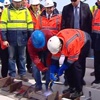 Bakan 3. köprüde kaynak yaptı! Bakan 3. köprüde kaynak yaptı!