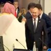 Erdoğan, Trump ile ayaküstü görüştü Erdoğan, Trump ile ayaküstü görüştü