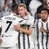Juventus'lu futbolcuların partisine polis baskını! Koronavirüs kurallarını ihlalden para cezası aldılar Juventus'lu futbolcuların partisine polis baskını! Koronavirüs kurallarını ihlalden para cezası aldılar