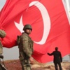 Sınıra Dev Bayrak!