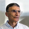 "Aziz kansere de çare bulacaktır"