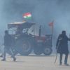 Hindistan'da protestocu çiftçiler, 1 Şubat'ta düzenlenecek parlamento yürüyüşünü iptal etti Hindistan'da protestocu çiftçiler, 1 Şubat'ta düzenlenecek parlamento yürüyüşünü iptal etti
