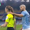 'İyi çocuk Aguero' kadın hakeme elense çekti, istenmeyen adam oldu 'İyi çocuk Aguero' kadın hakeme elense çekti, istenmeyen adam oldu