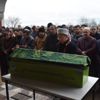 Yangında evde mahsur kalarak ölen çocuk toprağa verildi Yangında evde mahsur kalarak ölen çocuk toprağa verildi