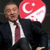 Ahmet Ağaoğlu: Alacaksın, yetiştireceksin, satacaksın Ahmet Ağaoğlu: Alacaksın, yetiştireceksin, satacaksın