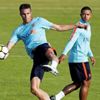 Van Persie döktürüyor!