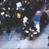Amerikalı sürücü Ferguson eylemcilerini ezdi Amerikalı sürücü Ferguson eylemcilerini ezdi