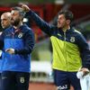 Emre Belözoğlu futbolu bırakacak mı? Emre Belözoğlu futbolu bırakacak mı?