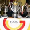 Galatasaray’ın kupaları divanda sergilendi Galatasaray’ın kupaları divanda sergilendi