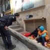 ‘Babam dilendiriyor’ diyen çocuklara polis yardım etti