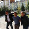 Cezaevi firarisi bir kilometre kaçamadan yakalandı Cezaevi firarisi bir kilometre kaçamadan yakalandı