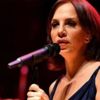Sertab Erener sahnede böyle düştü Sertab Erener sahnede böyle düştü