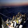 Ayvalık ta 51 göçmen yakalandı