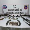 Derik'te jandarma ekiplerinden operasyon: Silah ve mühimmat ele geçirildi