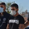 Babasını dövüp, kardeşini tüfekle öldürdü