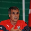 Şenol Güneş: Volkan'a Yapılan Tezahürat Yanlıştı Şenol Güneş: Volkan'a Yapılan Tezahürat Yanlıştı
