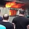 Bir aile yanmaktan son anda kurtarıldı Bir aile yanmaktan son anda kurtarıldı