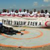 Paraşütçüler şehit Eren için uçtu Paraşütçüler şehit Eren için uçtu