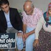 Şehit haberini ailesine kameralar eşliğinde verdiler