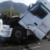 TIR, kamyona çarptı: 1 yaralı TIR, kamyona çarptı: 1 yaralı