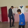 Video: Yıkanan maymun izleyenleri şaşırttı