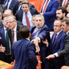 Meclis’te “bağımsız bakan” krizi yaşandı Meclis’te “bağımsız bakan” krizi yaşandı