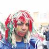 Yer: Mersin... Tipini beğenmediği palyaçoya saldırdı Yer: Mersin... Tipini beğenmediği palyaçoya saldırdı