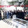 Dünya şampiyonu güreşçi mezarı başında anıldı Dünya şampiyonu güreşçi mezarı başında anıldı