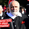 Siyah önlükler giyip andımızı söylediler Siyah önlükler giyip andımızı söylediler