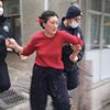 Mahalleyi havaya uçurmaya kalkan şizofreni hastası kadın hakkında takipsizlik kararı Mahalleyi havaya uçurmaya kalkan şizofreni hastası kadın hakkında takipsizlik kararı