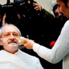 Kılıçdaroğlu tıraş koltuğunda konuştu Kılıçdaroğlu tıraş koltuğunda konuştu