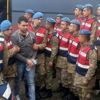 Drone ile görüntü almaya çalışmışlar Drone ile görüntü almaya çalışmışlar