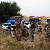 Ardahan'da veterinerleri taşıyan araç devrildi Ardahan'da veterinerleri taşıyan araç devrildi