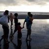 Katil Myanmar ordusunun Müslümanlara yönelik saldırılarının devam ettiği bildirildi Katil Myanmar ordusunun Müslümanlara yönelik saldırılarının devam ettiği bildirildi