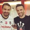 Sow şampiyonluk fotoğrafını beğendi Sow şampiyonluk fotoğrafını beğendi