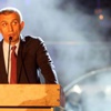 Ağır konuştu: "Şerefsiz..." Ağır konuştu: "Şerefsiz..."