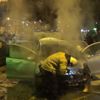 Silivri'de park halindeki otomobil yandı Silivri'de park halindeki otomobil yandı