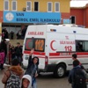Okuldaki tiner kokusu 9 öğrenciyi hastanelik etti Okuldaki tiner kokusu 9 öğrenciyi hastanelik etti