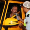 Cem Yılmaz polis çevirmesine takıldı Cem Yılmaz polis çevirmesine takıldı
