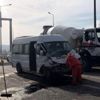 Engelli öğrencileri taşıyan minibüs kamyona çarptı: 6 yaralı Engelli öğrencileri taşıyan minibüs kamyona çarptı: 6 yaralı