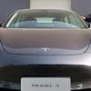 Tesla'da salgından dolayı Çin'deki fabrikalarını kapattı