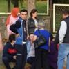 Kaza yaptı, yaralı genci görünce kaldırıma oturup ağladı Kaza yaptı, yaralı genci görünce kaldırıma oturup ağladı