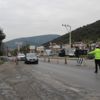 Kuşadası’nda aranan 2 kişi yakalandı Kuşadası’nda aranan 2 kişi yakalandı